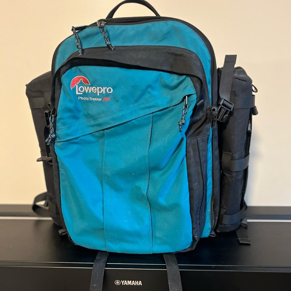Lowepro Photo Trekker AW